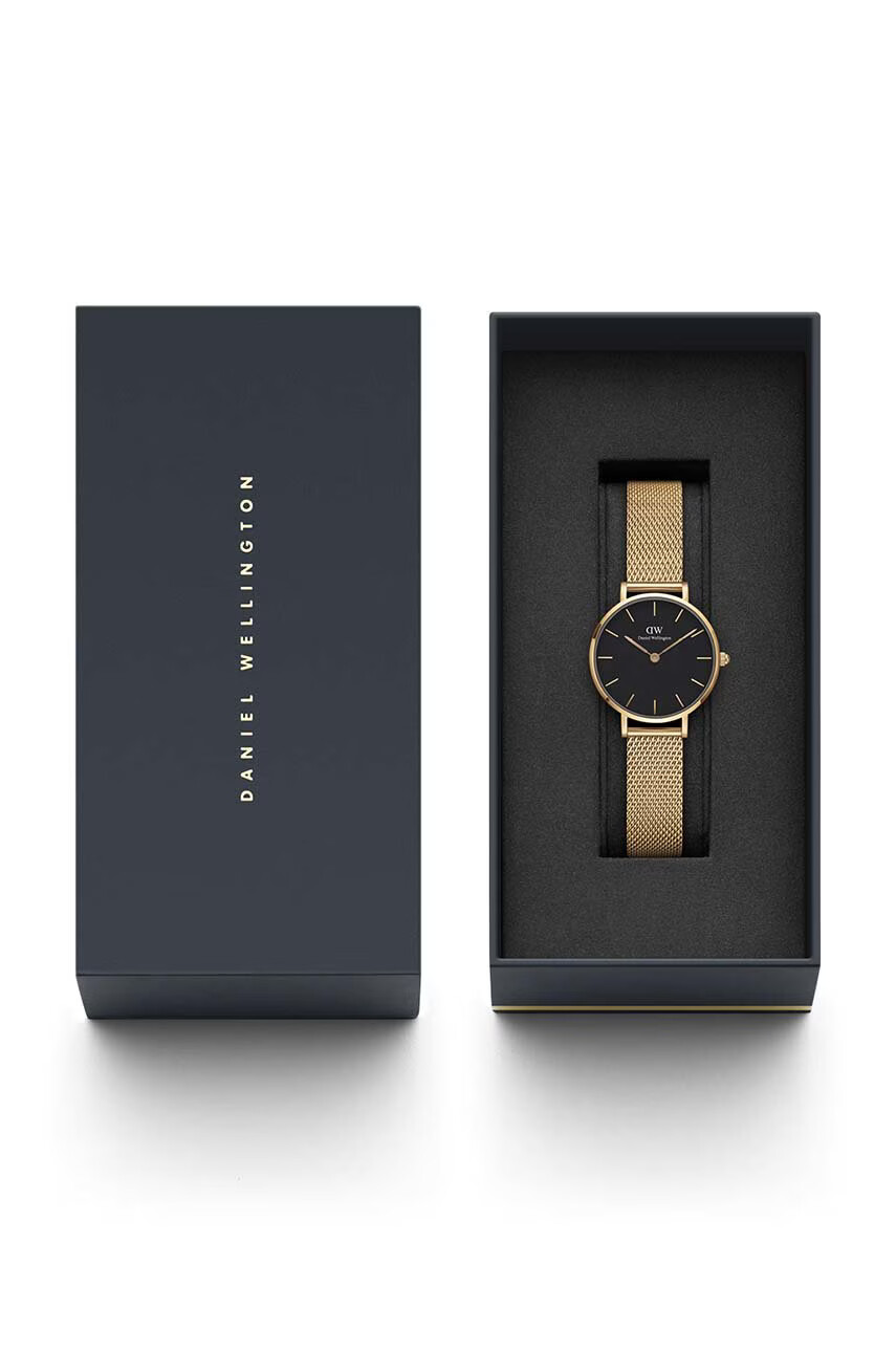 Daniel Wellington Часовник Petite 28 Evergold дамски в златисто - Pepit.bg
