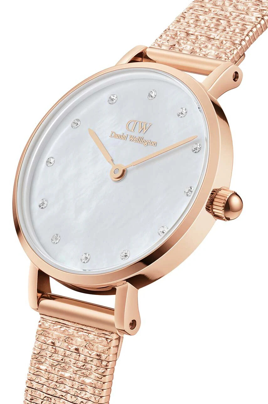 Daniel Wellington Часовник Petite 28 Lumine дамски в розово - Pepit.bg
