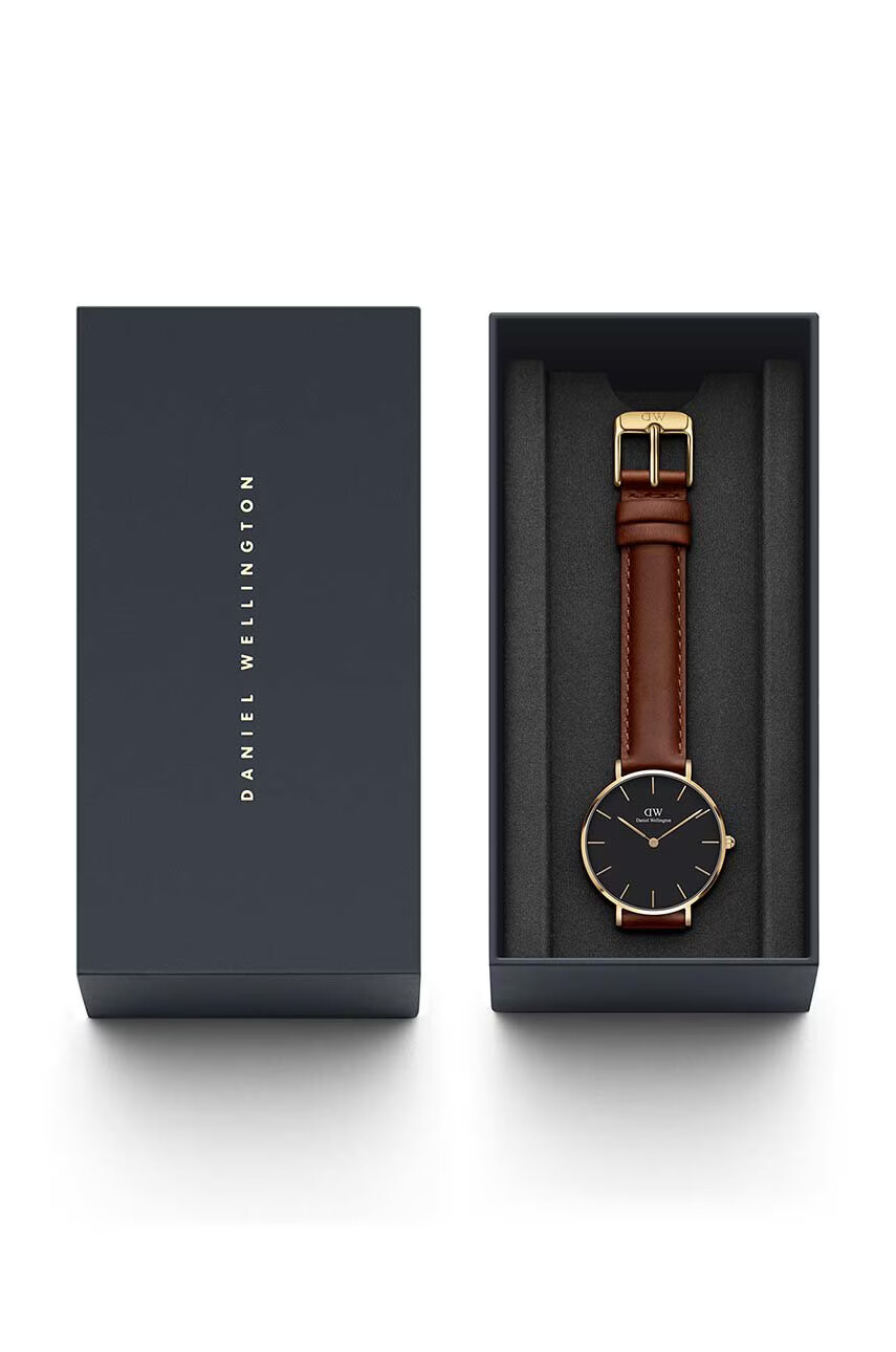 Daniel Wellington Часовник Petite 32 St Mawes в златисто - Pepit.bg