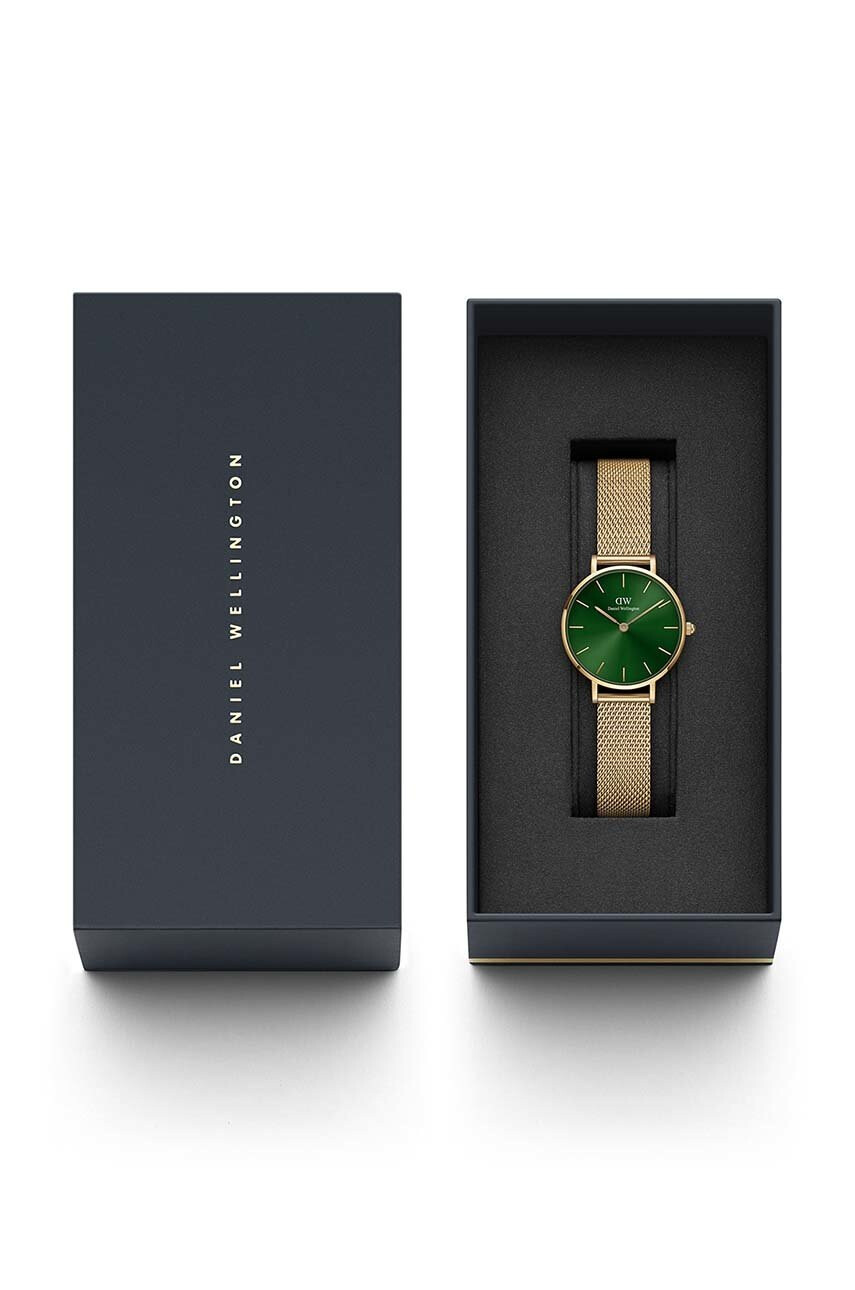 Daniel Wellington Часовник Petite Emerald 28 дамски в златисто - Pepit.bg