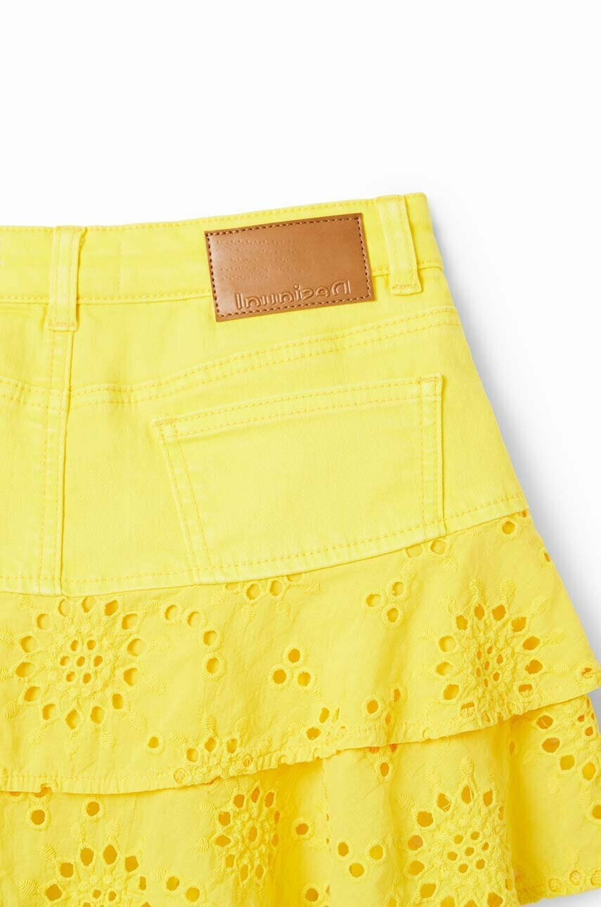 Desigual Детска пола в жълто къс модел разкроен модел - Pepit.bg