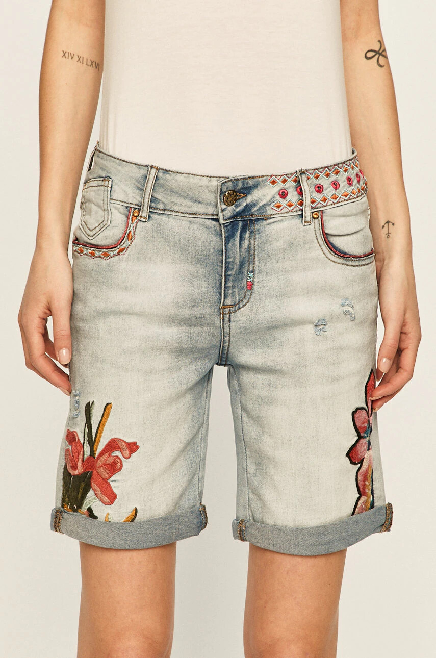 Desigual Дънкови къси панталони - Pepit.bg