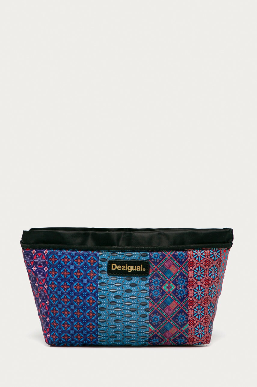 Desigual Козметична чанта - Pepit.bg