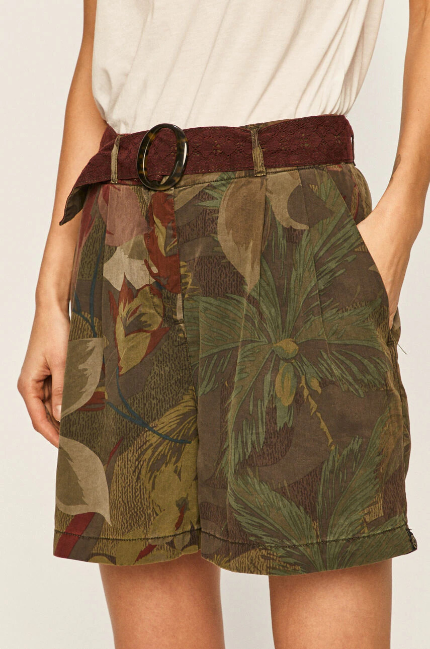 Desigual Къси панталони - Pepit.bg
