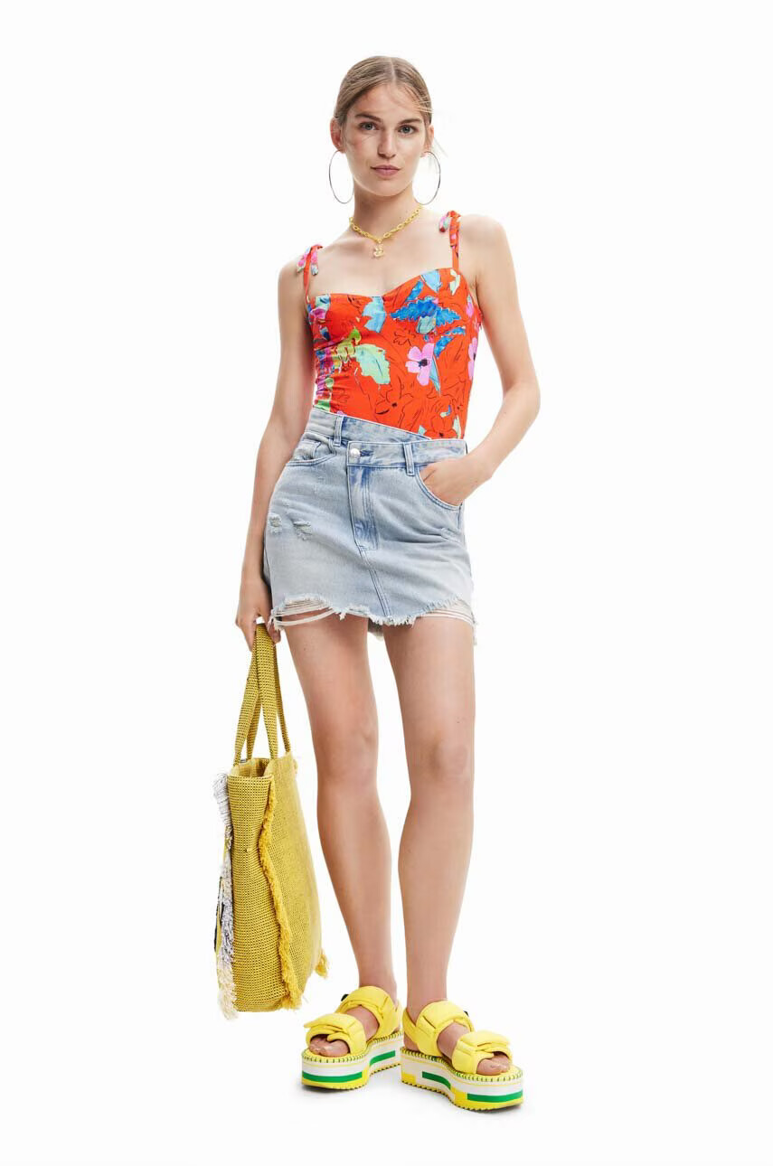 Desigual Топ дамски в червено - Pepit.bg