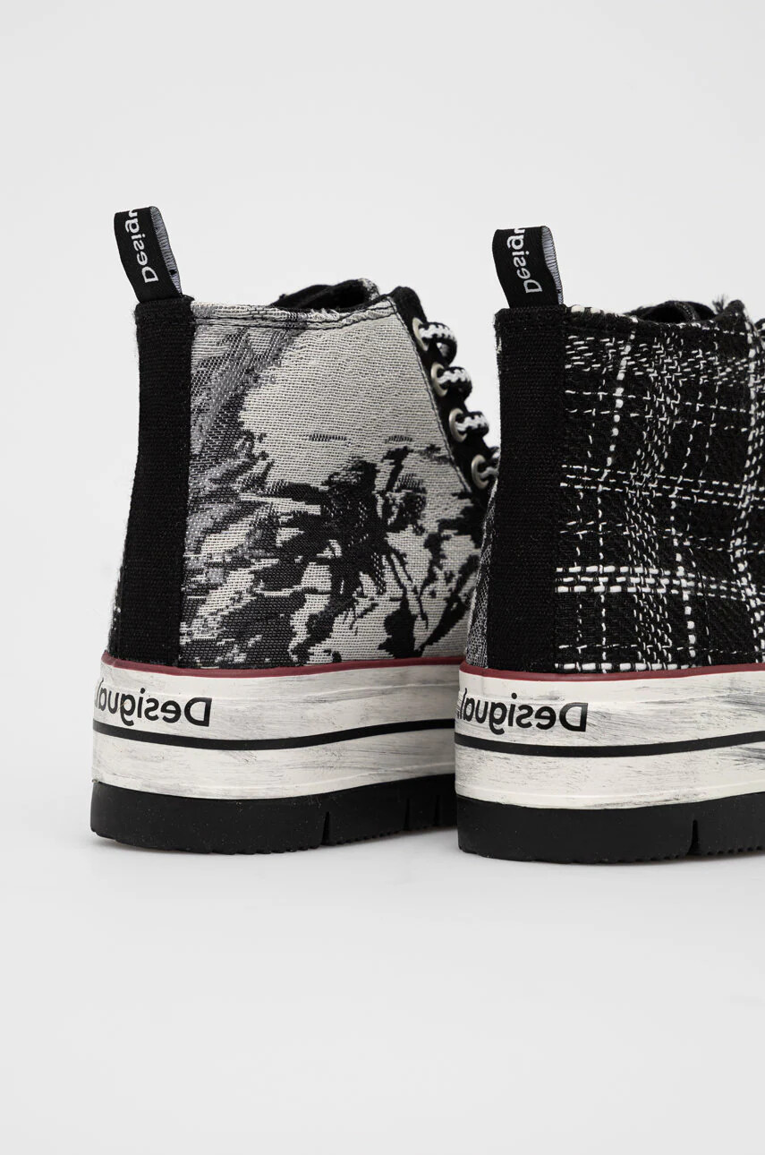 Desigual Високи кецове в черно - Pepit.bg