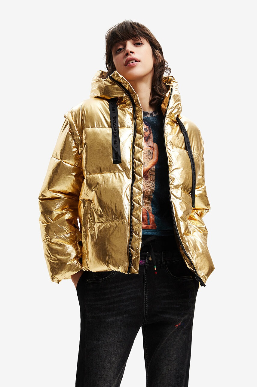 Desigual Яке в златисто със зимна изолация - Pepit.bg