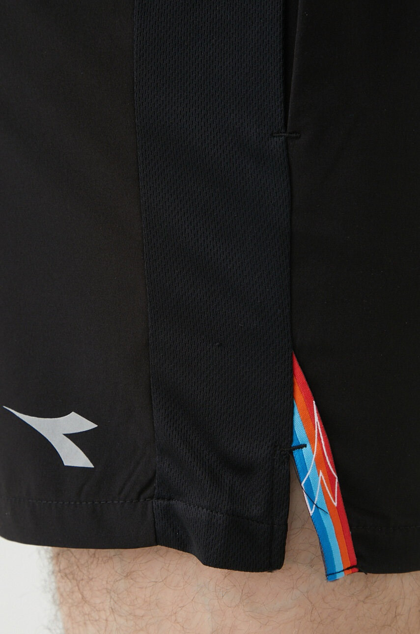 Diadora Къс панталон за бягане в черно - Pepit.bg