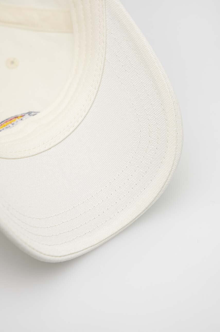 Dickies Памучна шапка с козирка в бяло с апликация - Pepit.bg