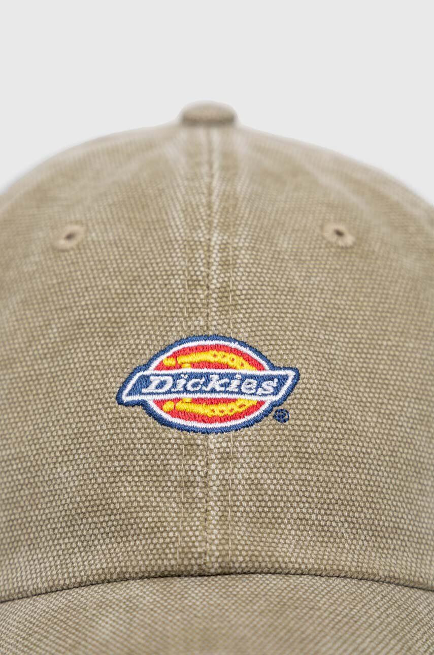 Dickies Памучна шапка с козирка в зелено с апликация - Pepit.bg