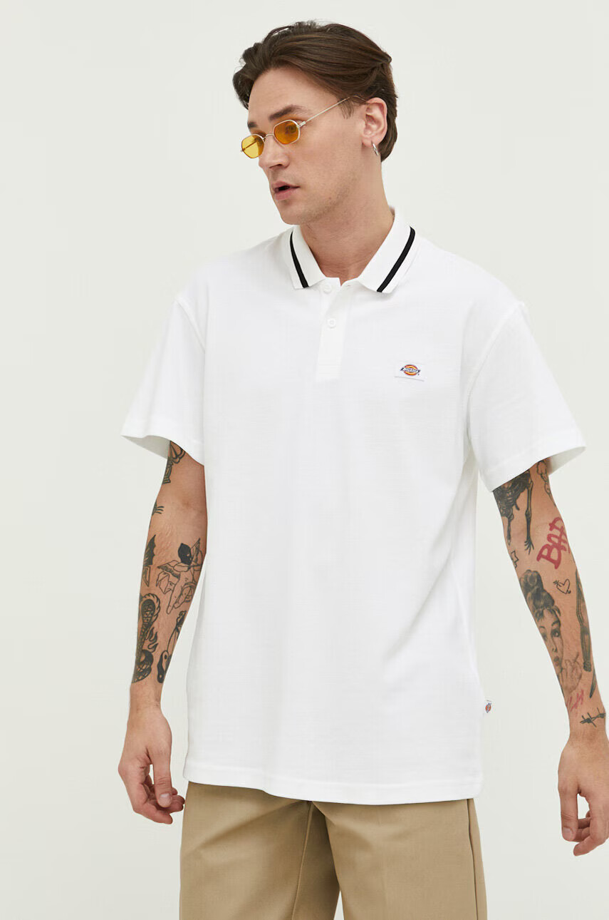 Dickies Памучна тениска с яка в бяло с апликация - Pepit.bg