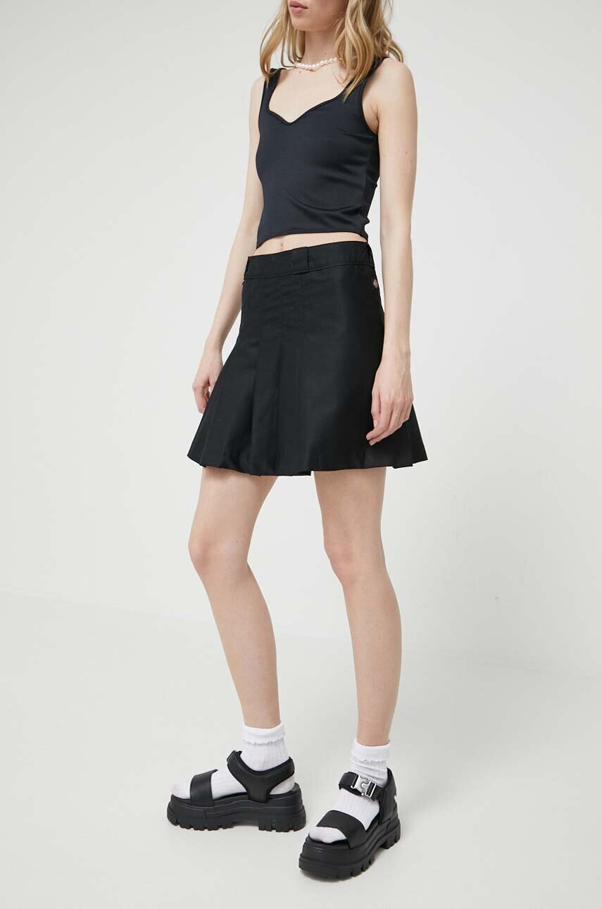 Dickies Пола в черно къс модел разкроен модел - Pepit.bg