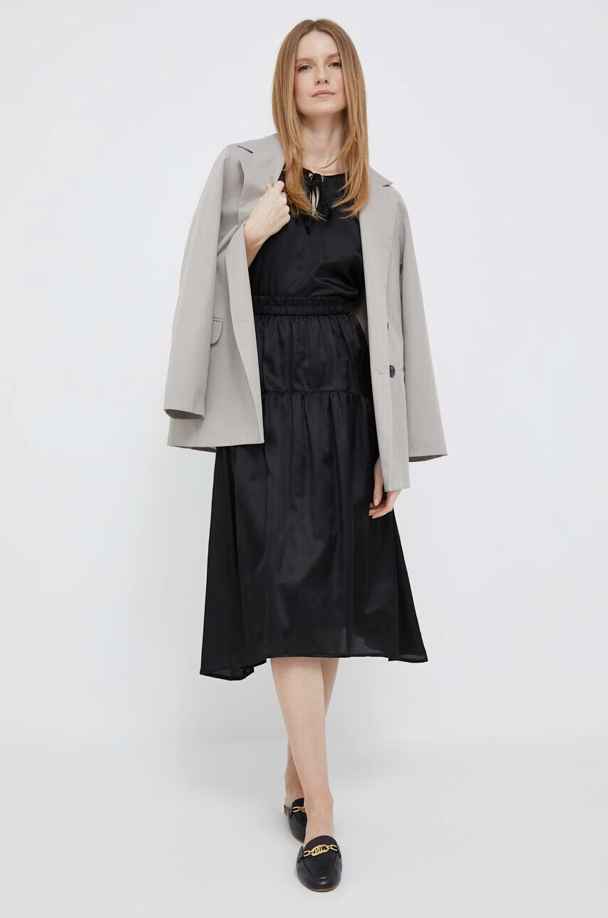 DKNY Блуза с коприна в черно с изчистен дизайн - Pepit.bg