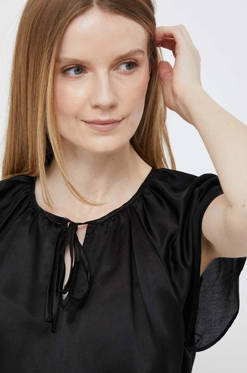 DKNY Блуза с коприна в черно с изчистен дизайн - Pepit.bg