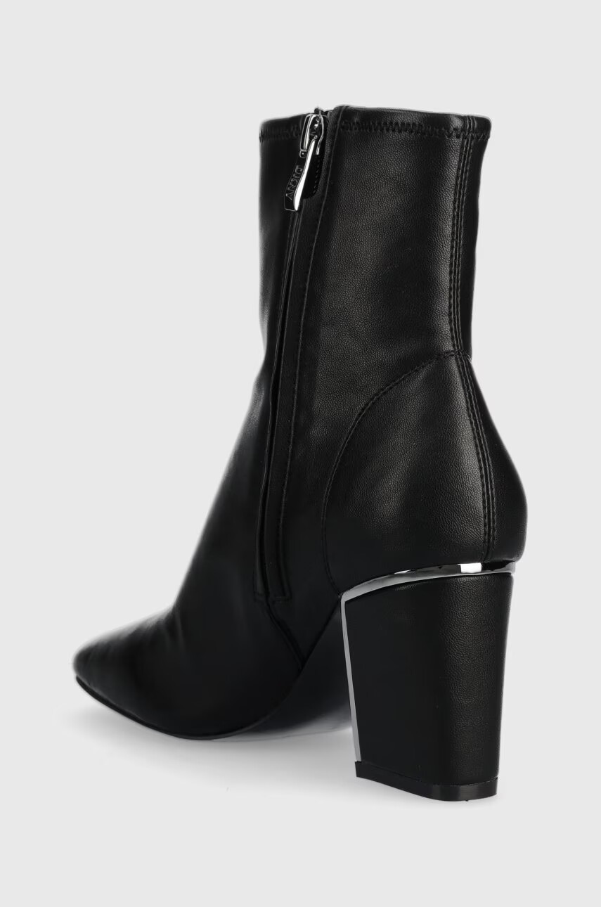 DKNY Боти Cavale в черно с висок ток K3214434 - Pepit.bg