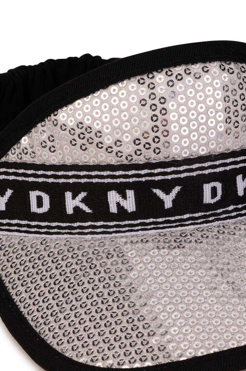 DKNY Детскa козирка в сиво с принт - Pepit.bg