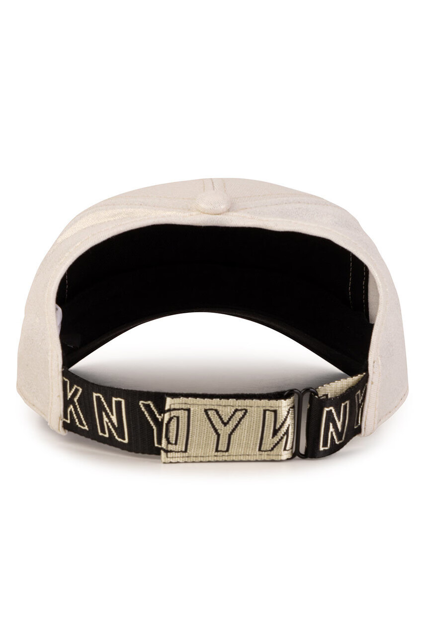 DKNY Детска шапка в златисто с апликация - Pepit.bg