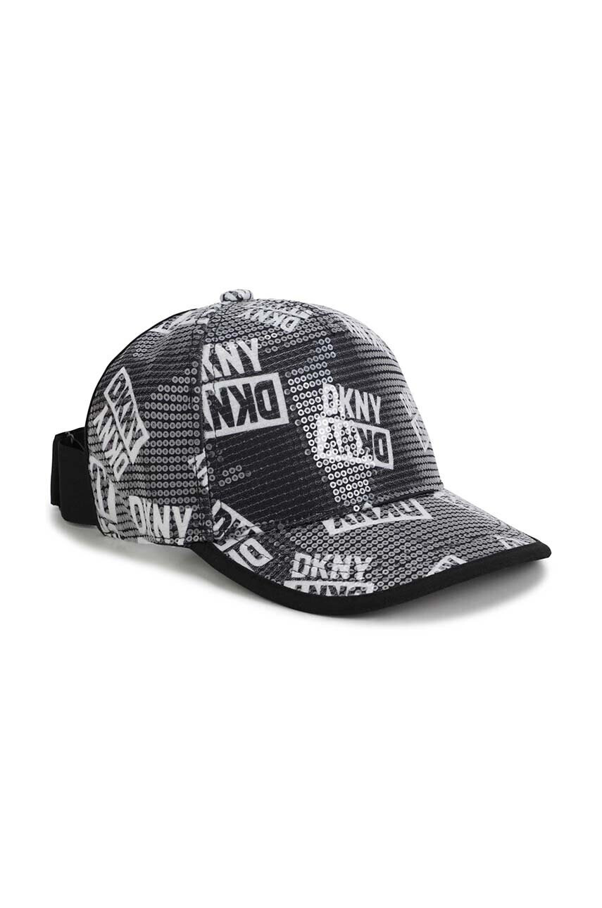 DKNY Детска шапка с козирка в черно с десен - Pepit.bg
