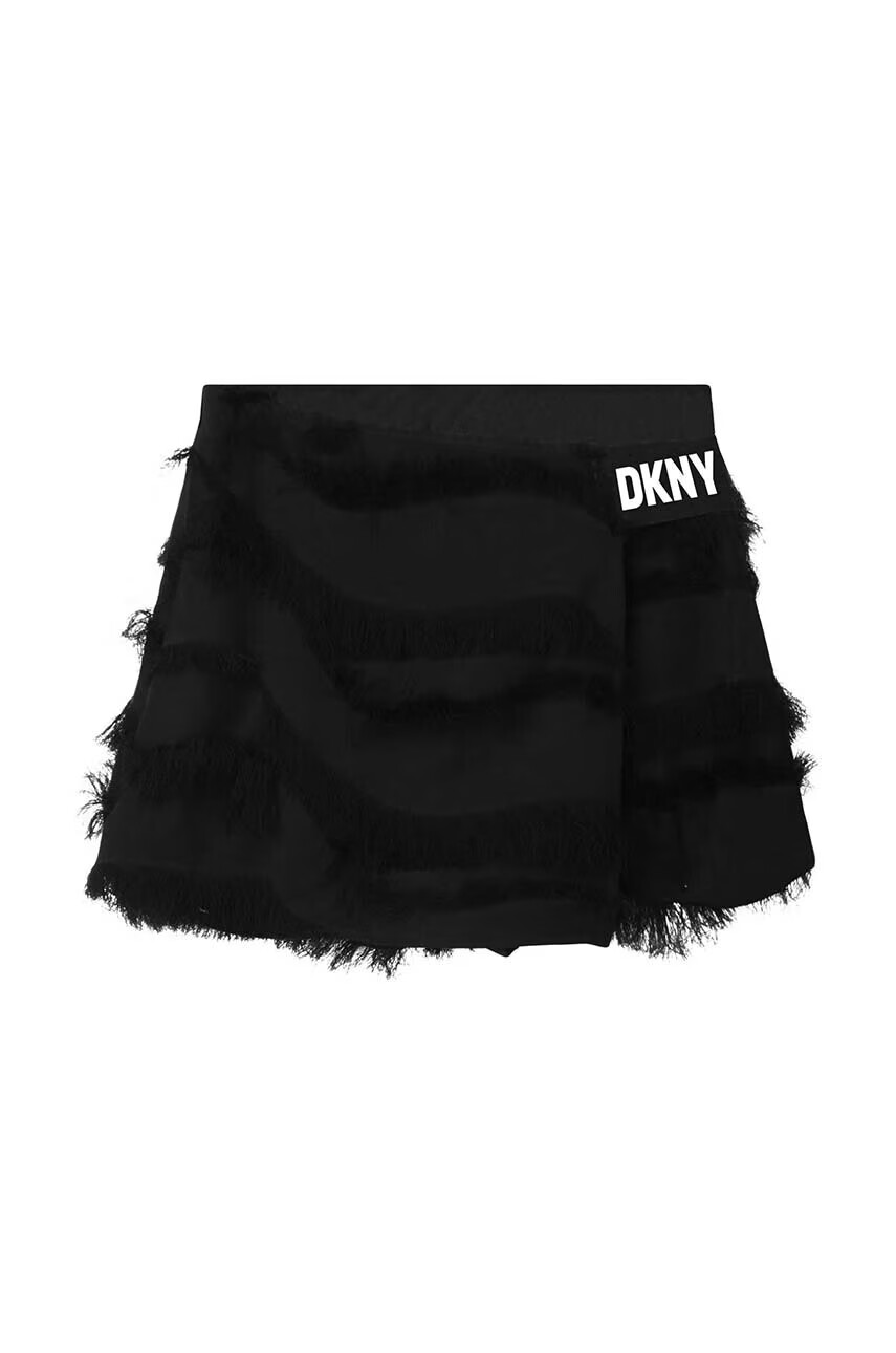 DKNY Детски къси панталони в черно с изчистен дизайн - Pepit.bg