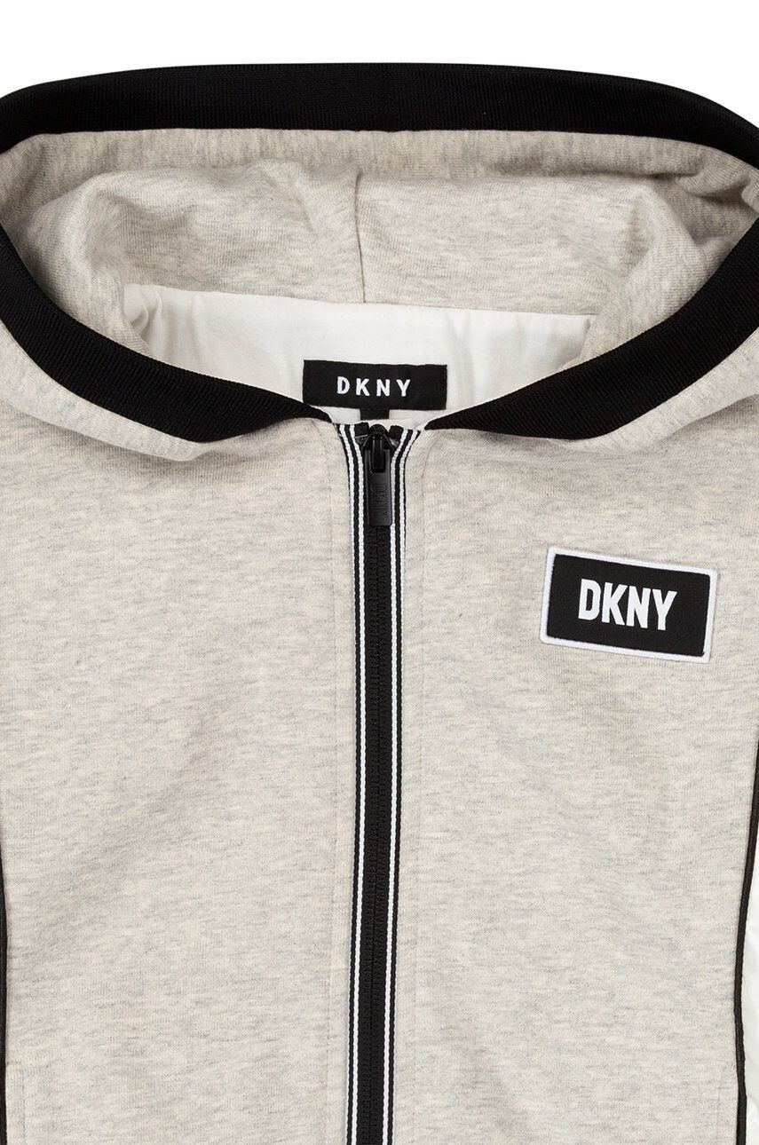 DKNY Детски памучен суичър в бежово с десен - Pepit.bg