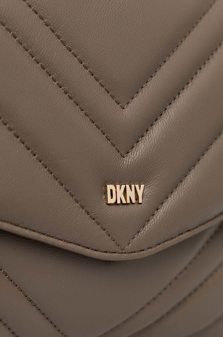 DKNY Кожена чанта в черно - Pepit.bg