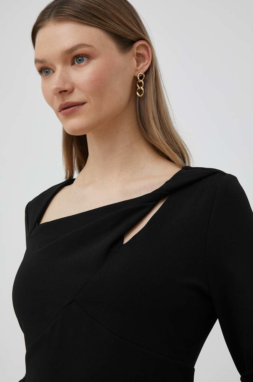 DKNY Рокля в черно среднодълъг модел разкроен модел - Pepit.bg