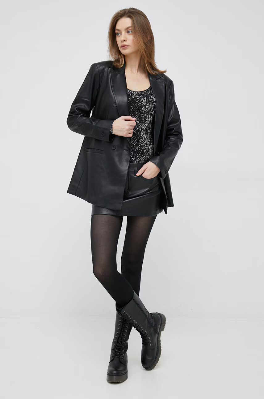 DKNY Сако в черно с двуредно закопчаване с изчистен дизайн - Pepit.bg