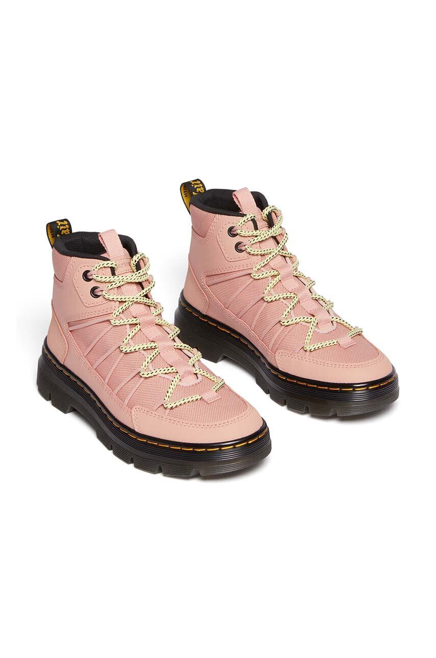 Dr. Martens Боти Buwick W в розово с равна подметка DM30855329 - Pepit.bg