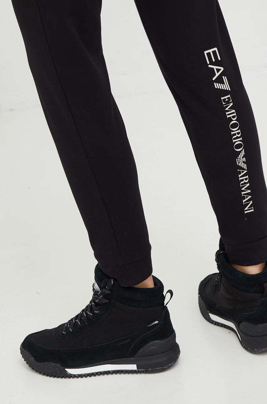 EA7 Emporio Armani Анцуг - Pepit.bg