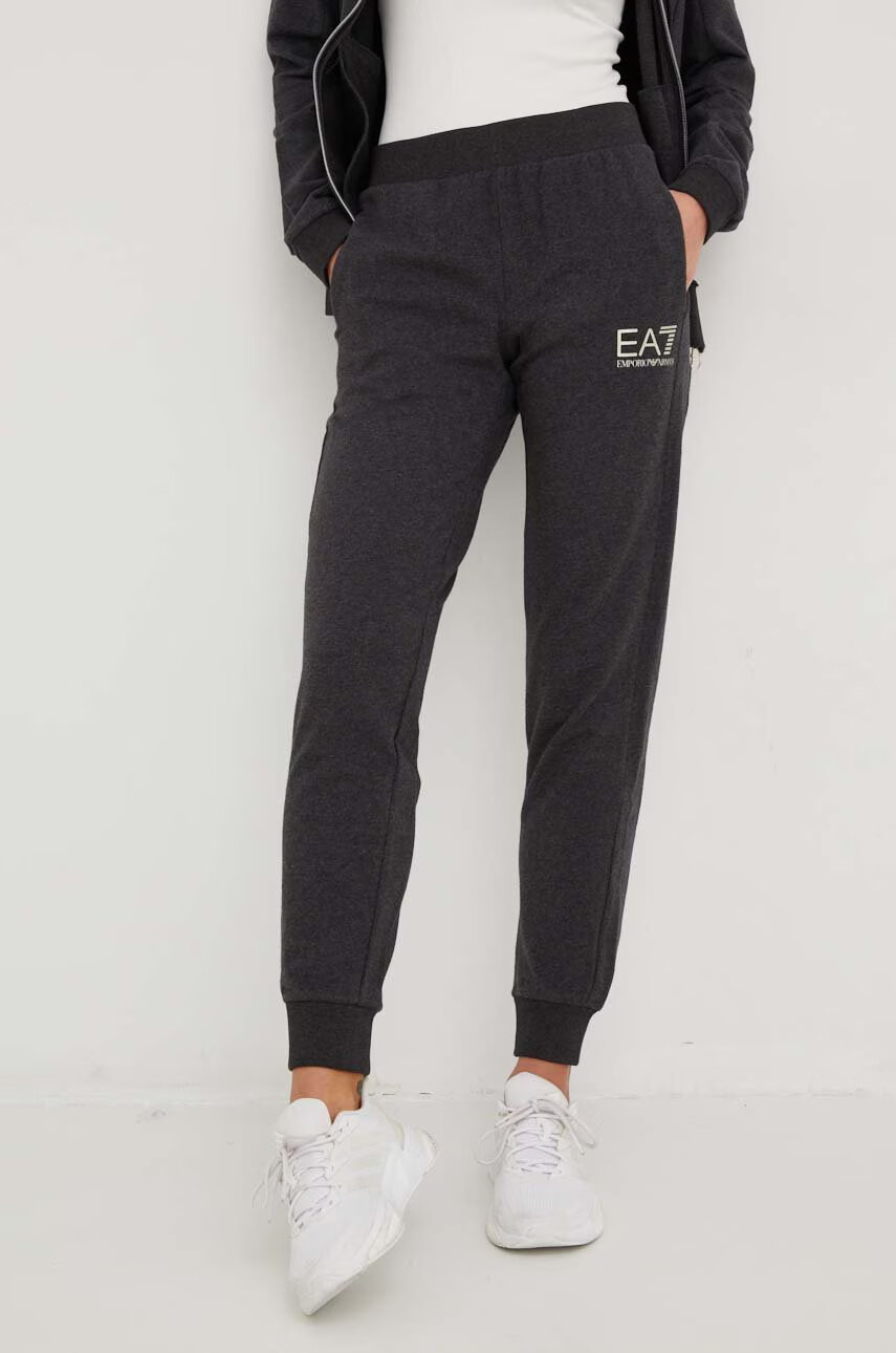 EA7 Emporio Armani Анцуг - Pepit.bg
