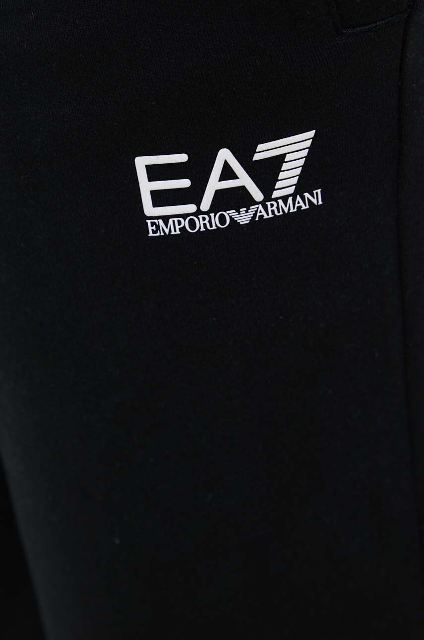 EA7 Emporio Armani Памучен анцуг в бяло - Pepit.bg