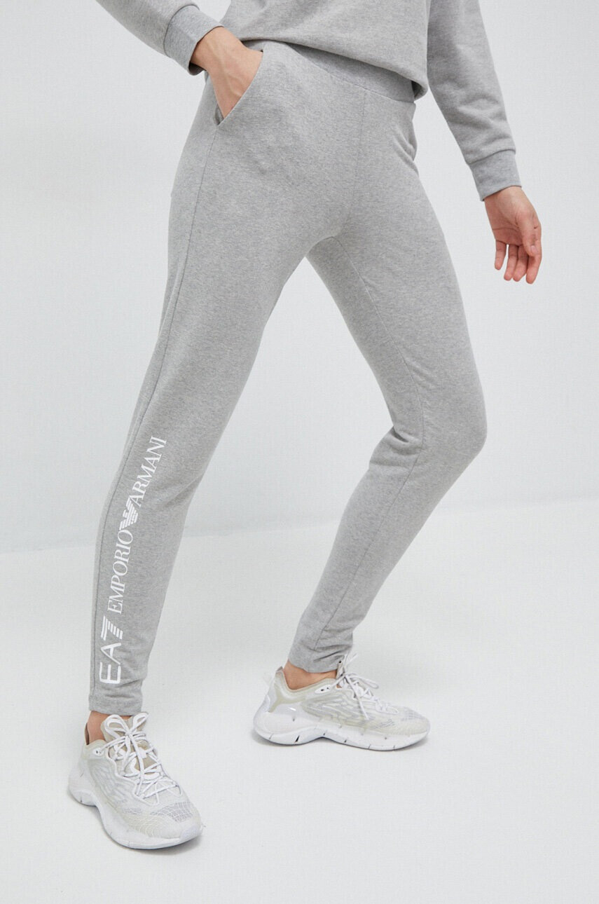 EA7 Emporio Armani Анцуг дамски в сиво - Pepit.bg