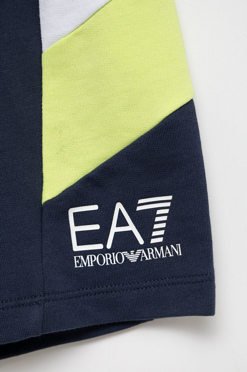 EA7 Emporio Armani Детски памучен къс панталон - Pepit.bg