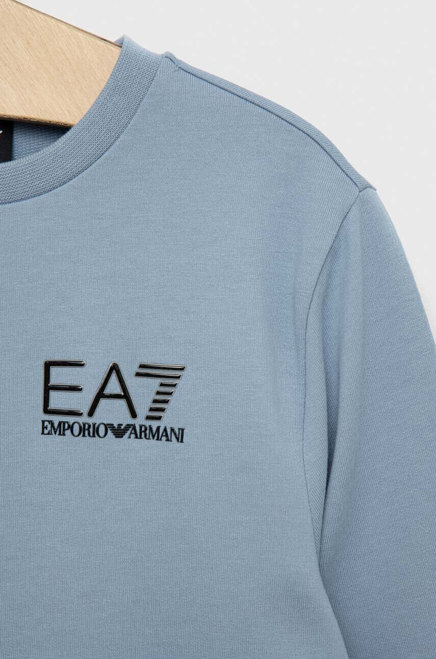 EA7 Emporio Armani Детски памучен суичър в синьо с принт - Pepit.bg