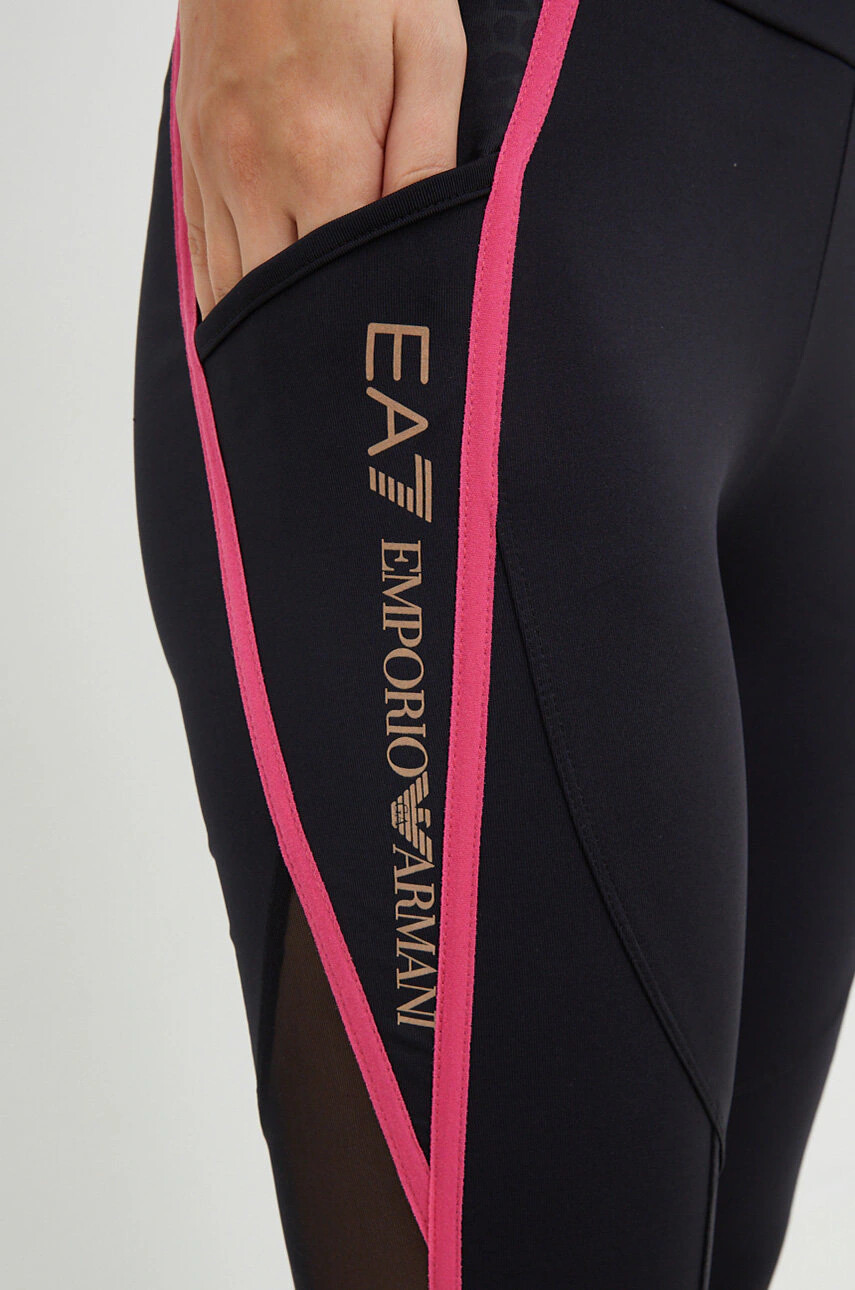 EA7 Emporio Armani Клин в черно с принт - Pepit.bg