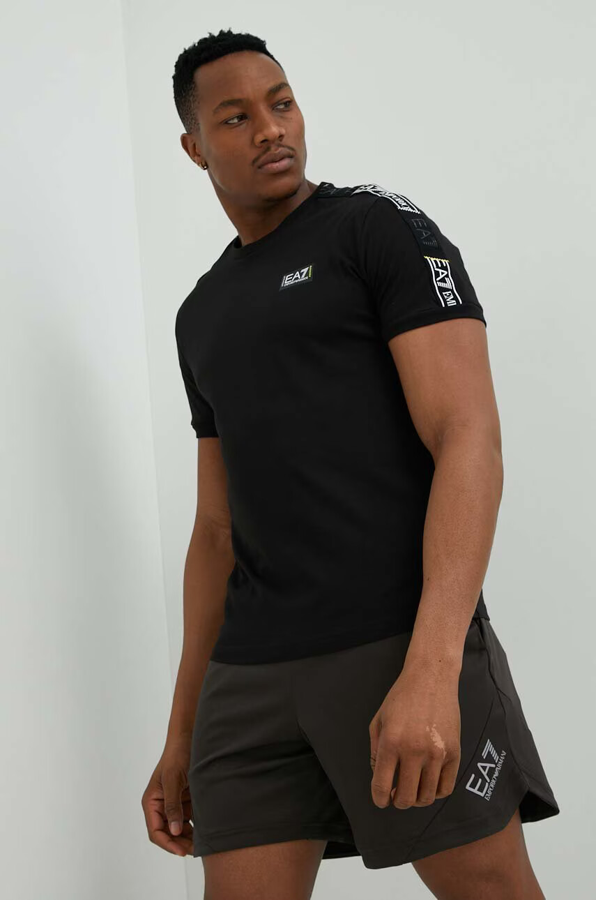 EA7 Emporio Armani Къс панталон в сиво - Pepit.bg