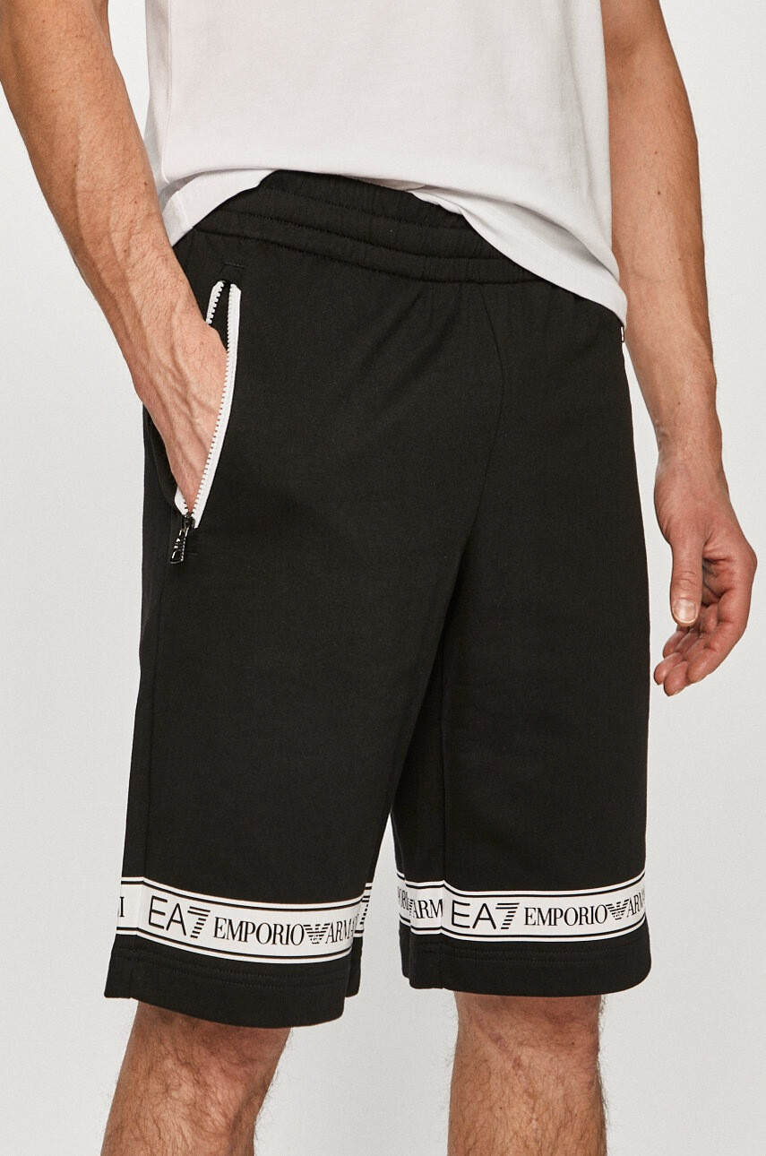 EA7 Emporio Armani Къси панталони - Pepit.bg