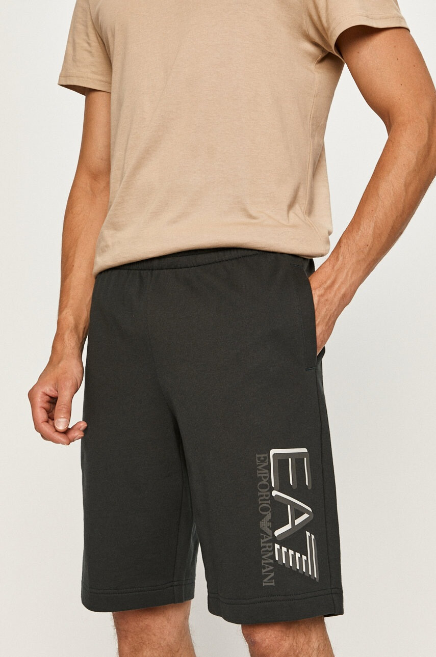 EA7 Emporio Armani Къси панталони - Pepit.bg