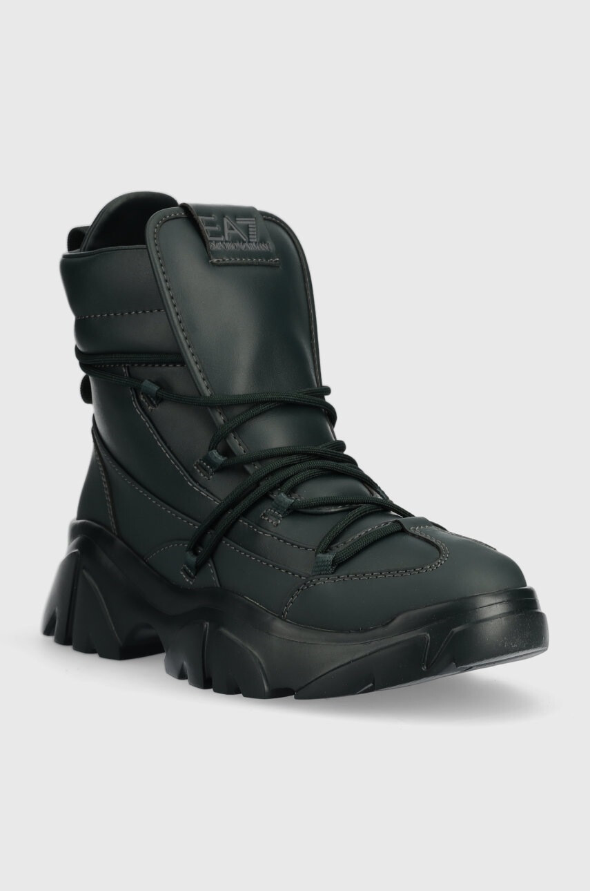 EA7 Emporio Armani Обувки Boot Flakes в зелено - Pepit.bg