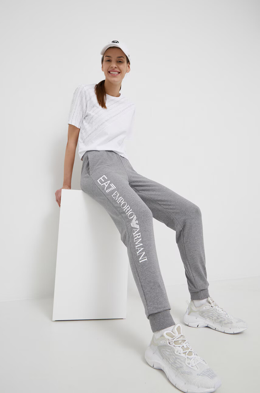 EA7 Emporio Armani Памучна тениска в бяло - Pepit.bg