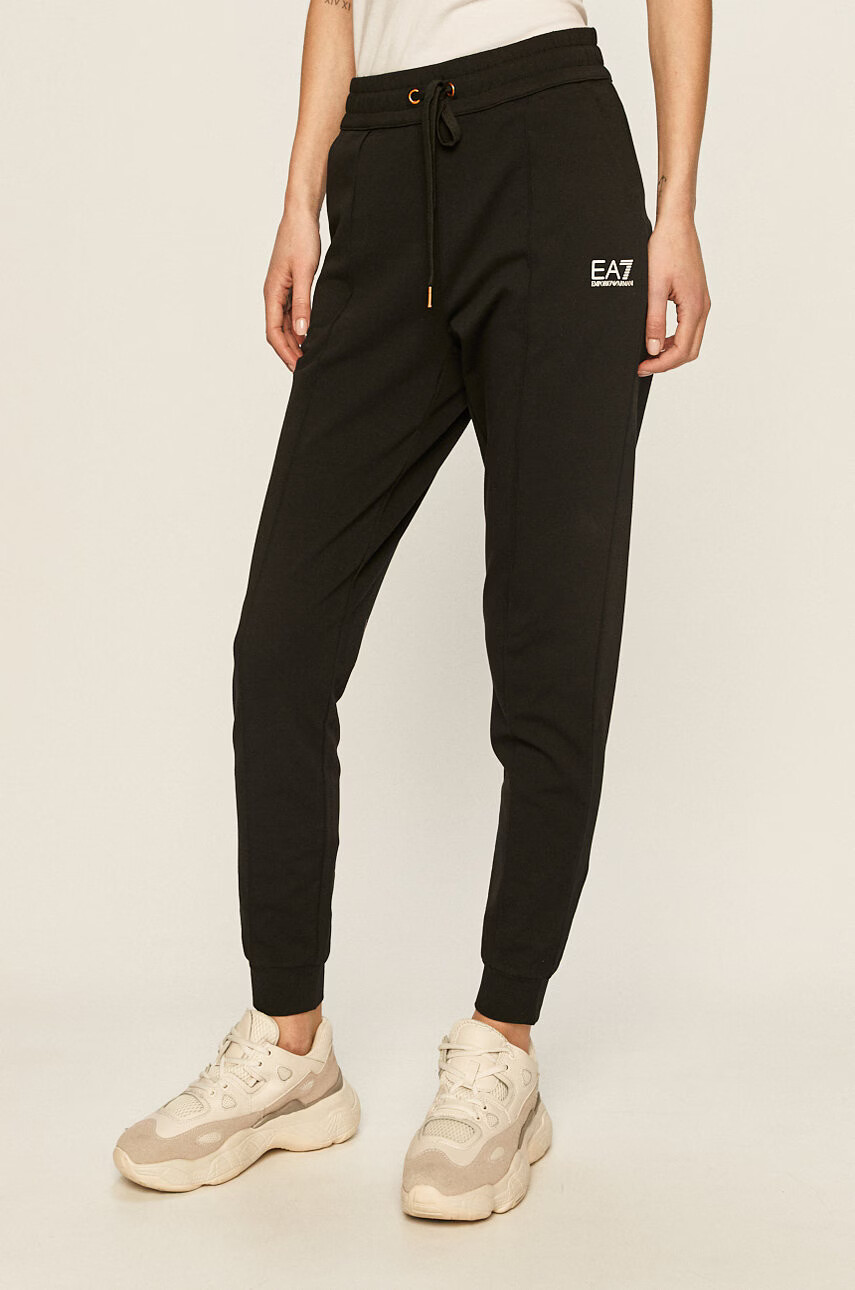 EA7 Emporio Armani Панталони - Pepit.bg