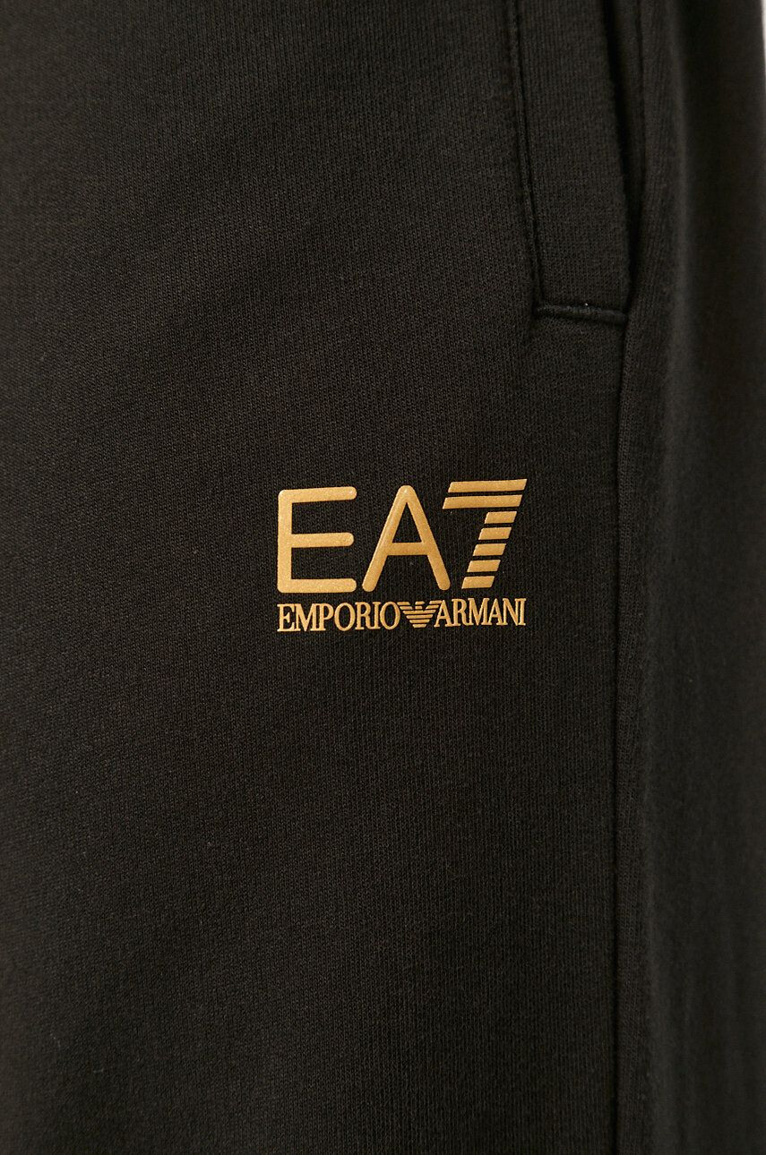 EA7 Emporio Armani Памучен спортен панталон в черно с изчистен дизайн - Pepit.bg