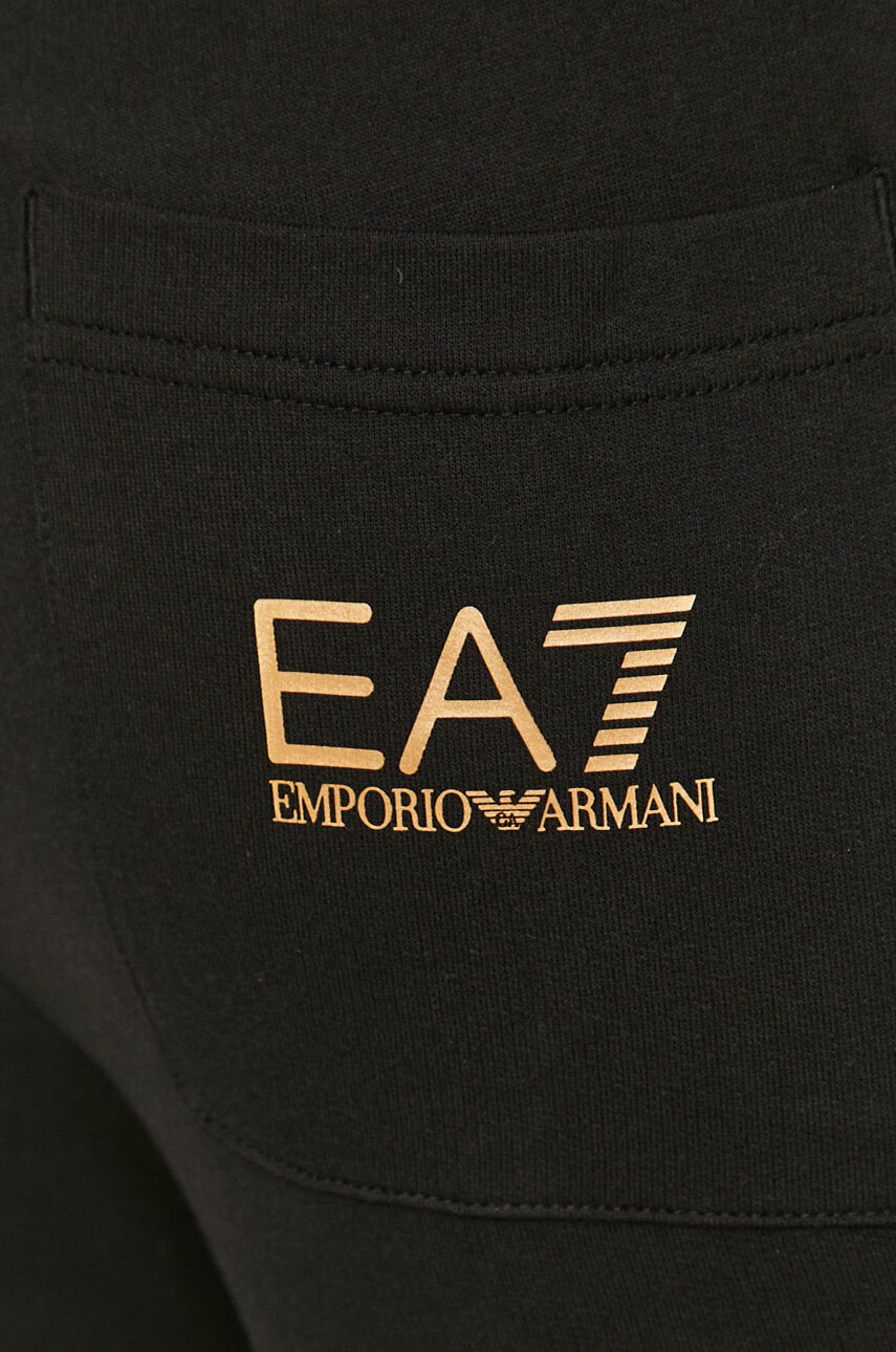 EA7 Emporio Armani Панталони - Pepit.bg