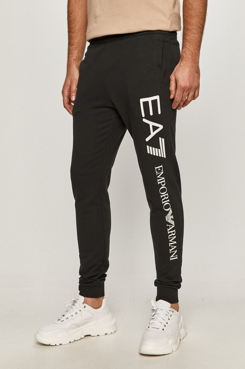 EA7 Emporio Armani Панталони - Pepit.bg