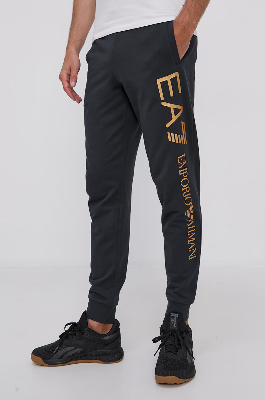 EA7 Emporio Armani Панталони - Pepit.bg