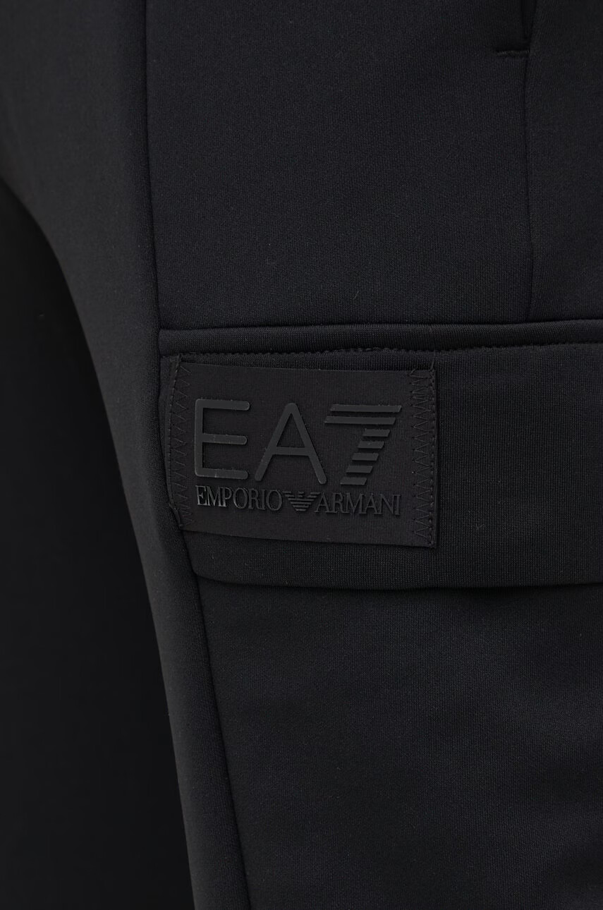 EA7 Emporio Armani Панталони - Pepit.bg