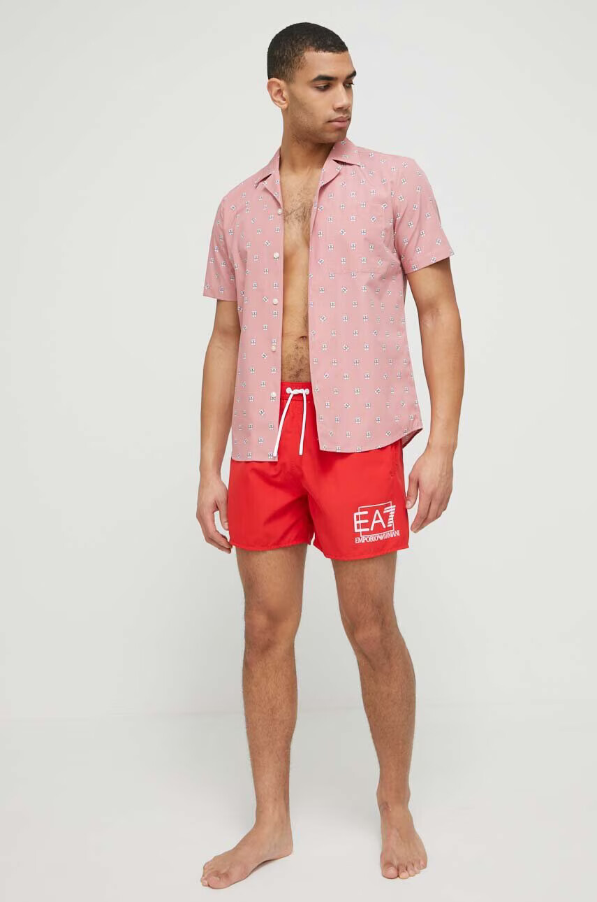 EA7 Emporio Armani Плувни шорти в червено - Pepit.bg