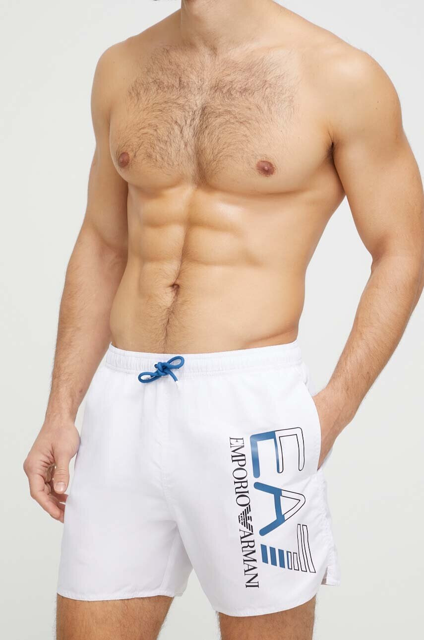 EA7 Emporio Armani Плувни шорти в бяло - Pepit.bg