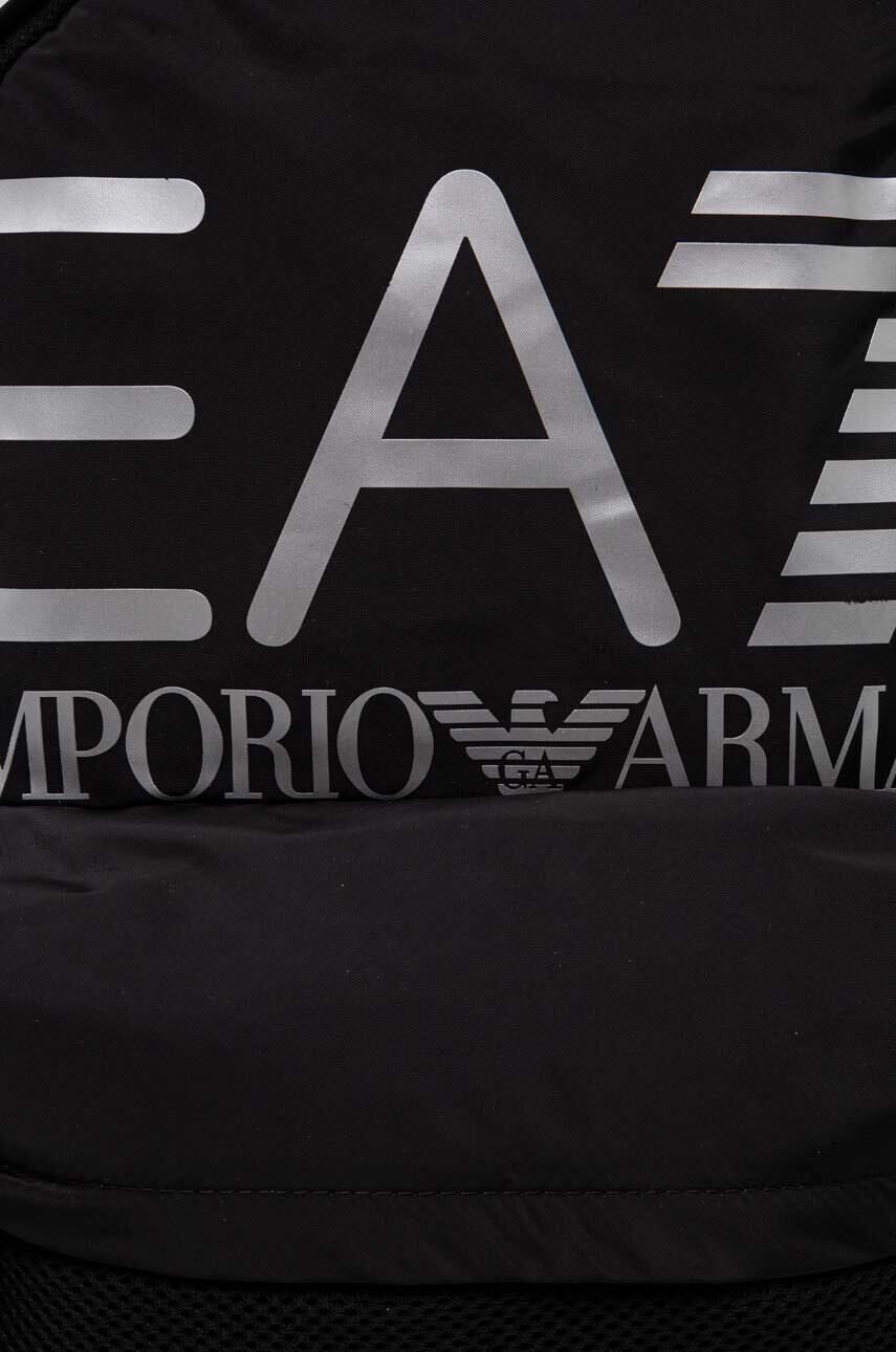 EA7 Emporio Armani Раница в черно голям размер с принт - Pepit.bg