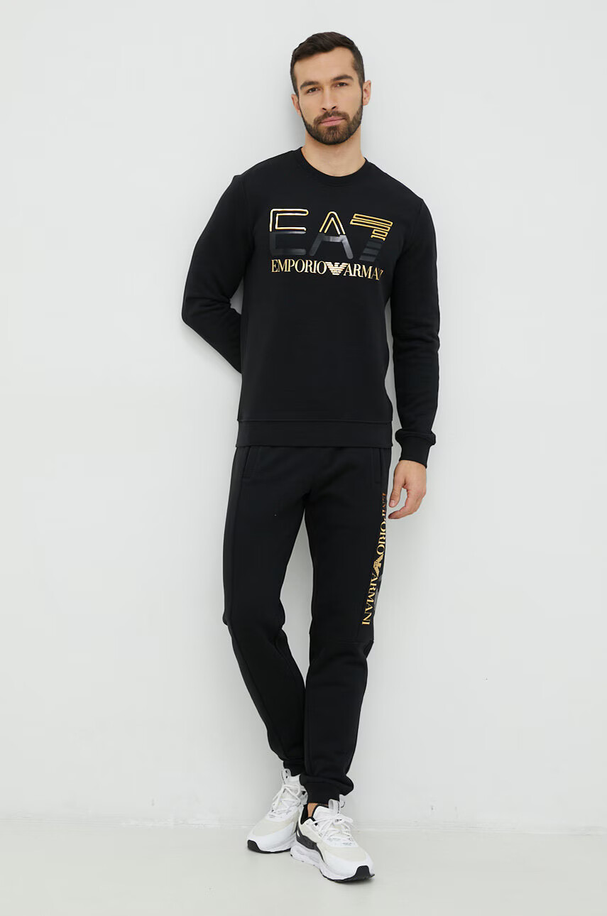 EA7 Emporio Armani Суичър в черно с апликация - Pepit.bg